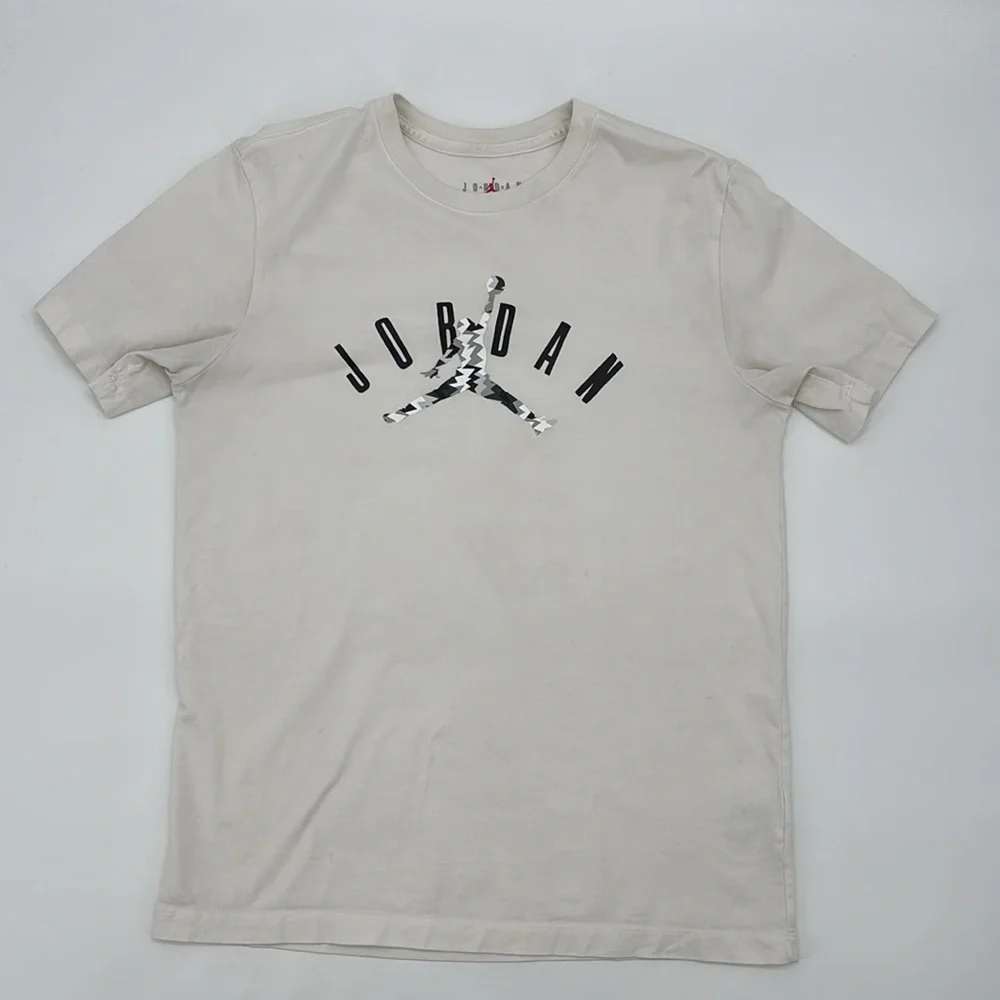 Jordan T-Shirt Mens Graphic Tee Logo Short Sleeve‎ 'Sail' FB7365-133 size Medium